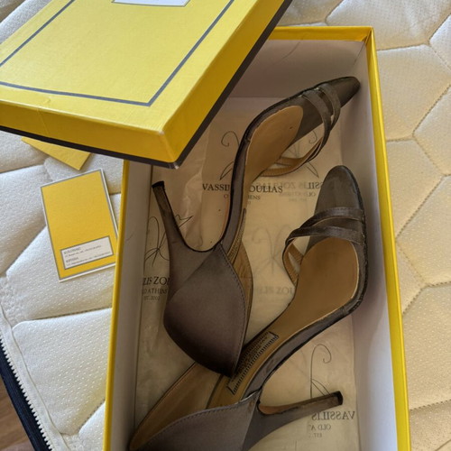 Vassilis Zoulias satin gray leather sandals like new, size 36