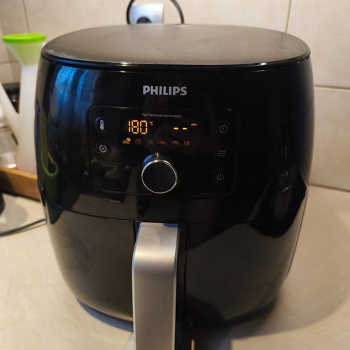 Philips Airfryer XXL used with Fat Removal Technology