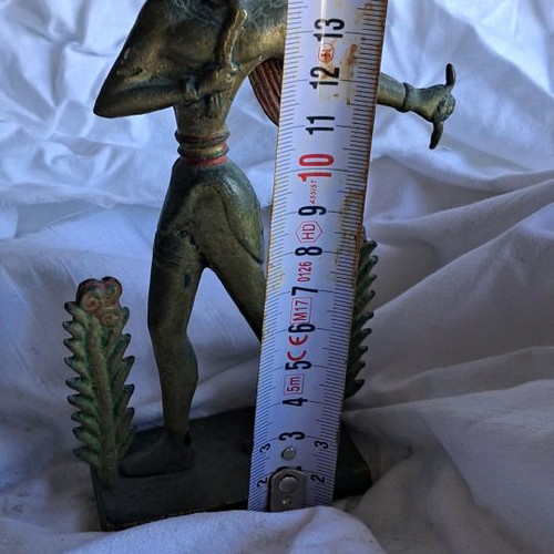 Bronze figure used