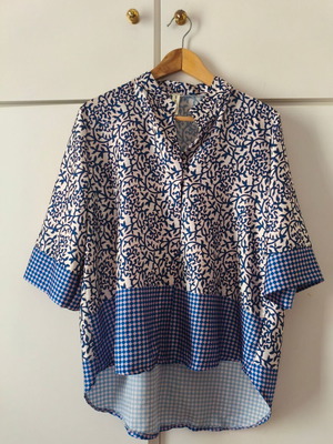 Satin floral asymmetric blouse like new, one size