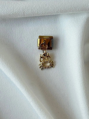 Nomination charm new, gold color