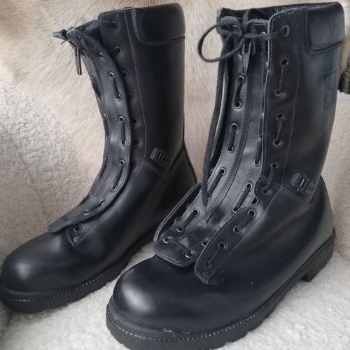 Tacconi leather boots new, size 45, black