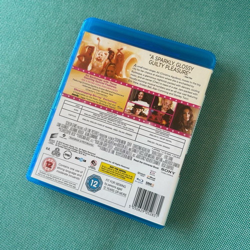 Burlesque Blu-Ray like new with English subtitles and bonus features