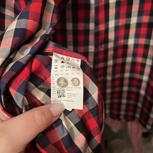 Boss men's shirt red XL like new authentic