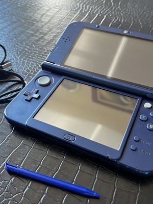 Nintendo New 3DS XL μπλε σαν καινούριο με κάρτα μνήμης 32GB