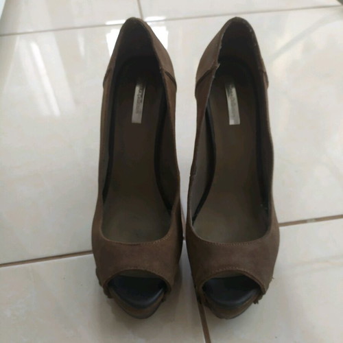 Peep toe shoes used, khaki suede, size 37, Zara