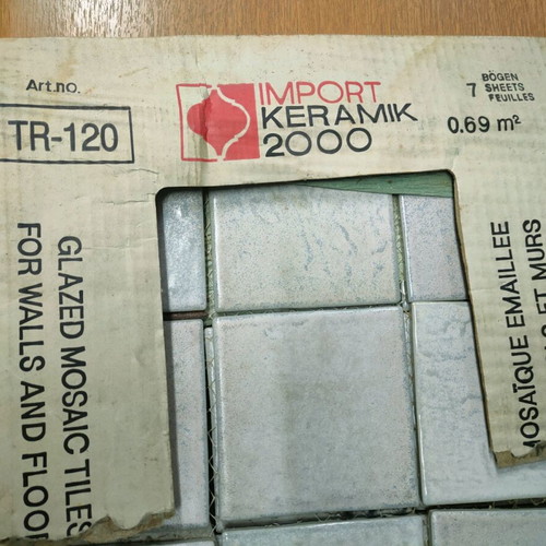 Tiles 10x10cm like new, total area 3 sq.m.