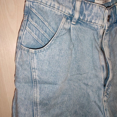 High-waisted shorts used, size 40