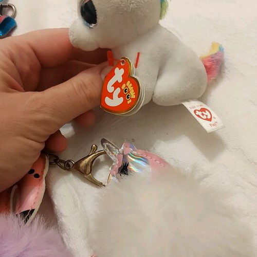 Keychain pack of 4 pieces