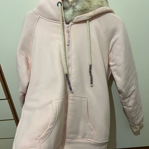 Cardigan like new with fur inside, size M