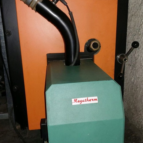 Pellet burner Megatherm 40 kw used with accessories