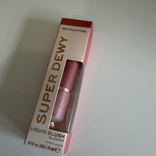 Revolution Super Dewy Liquid Blush 15 ml and Mineral Blush Desert Rose 6 g like new