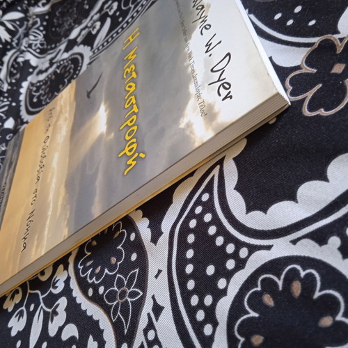 Book The Shift by Wayne Dyer like new, psychology