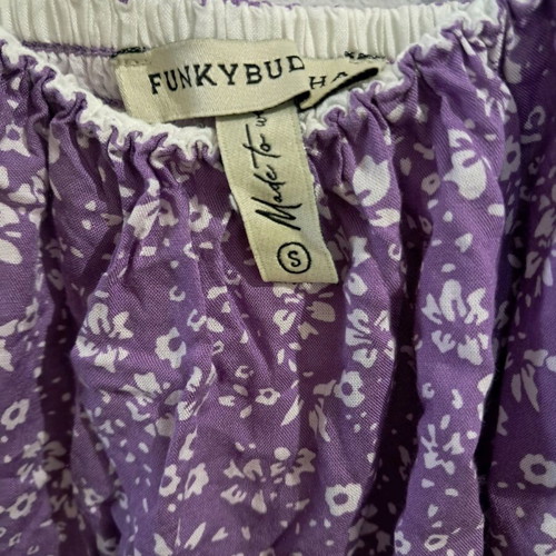 Light dress used, size S, nice color