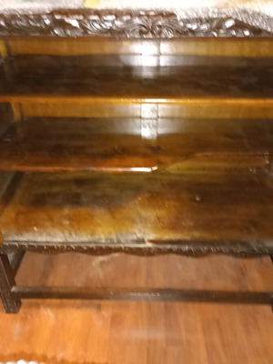 Skyrian cabinet like new