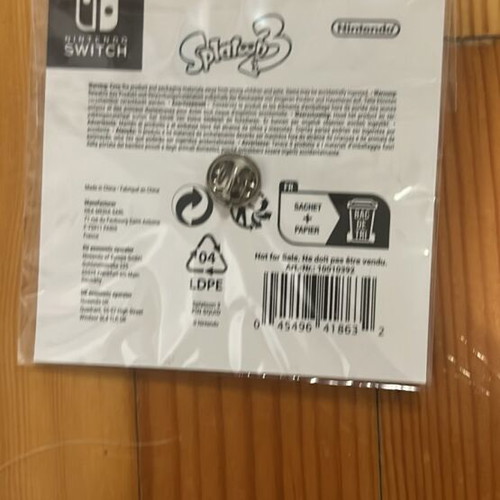 Splatoon 3 pin, pre-order