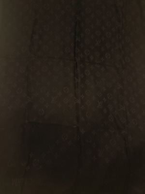 Louis Vuitton Μονόγραμμα Φουλάρι Μαύρο σαν καινούργιο 140x140