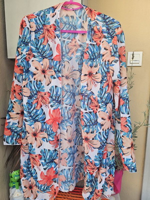 Kimono colorful, like new, size M