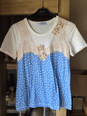 Blumarine blouse cotton size M like new, white and blue polka dot