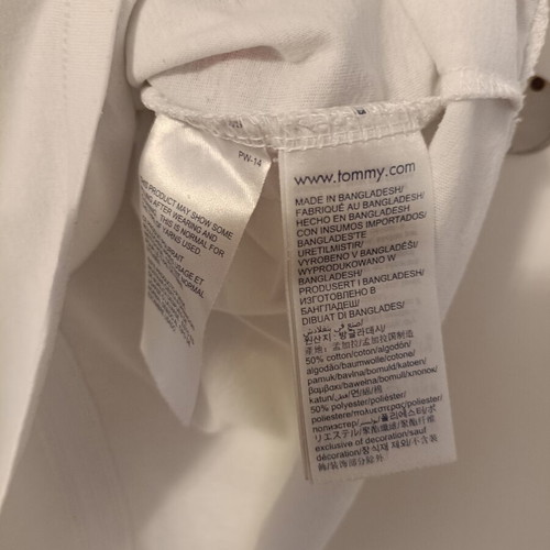 Tommy Jeans men's white regular fit t-shirt, size Small