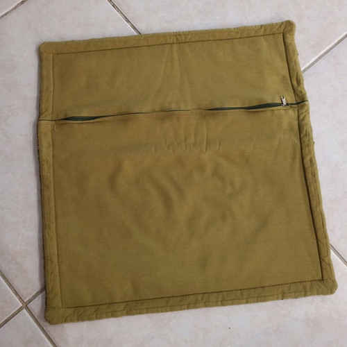 Set of sofa pillow covers like new, 5 pieces