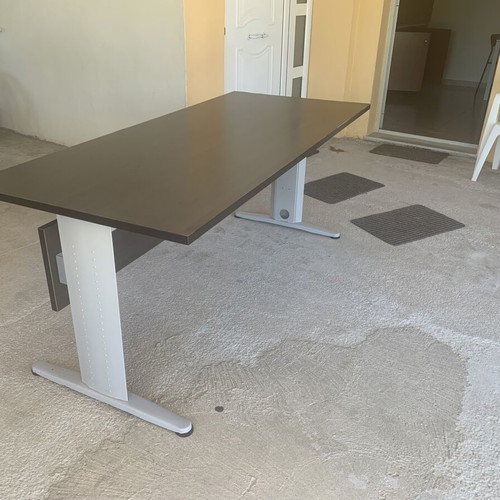 Desk used