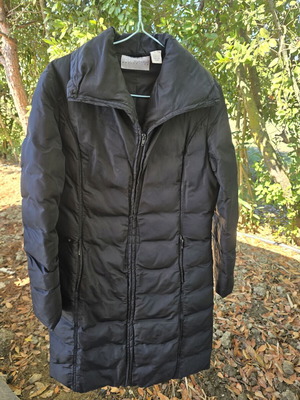 Μακρύ μαύρο puffer jacket με φερμουάρ, μέγεθος M
