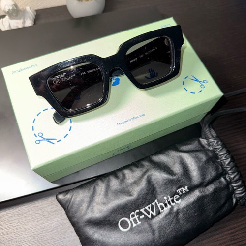 Off-White Virgil Abloh sunglasses like new, black