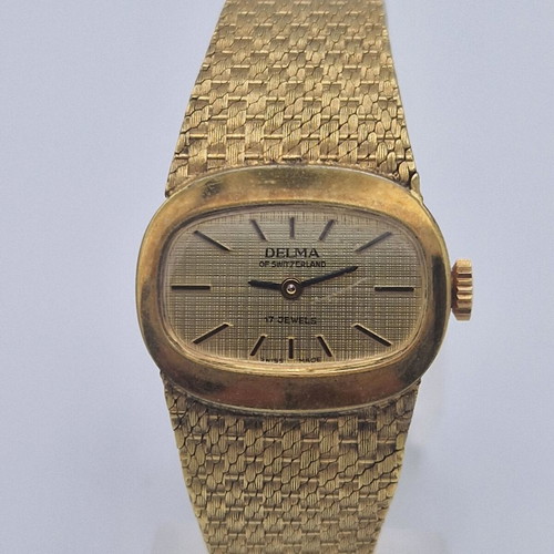 Delma of Switzerland vintage women's mechanical wristwatch 17 Jewels used