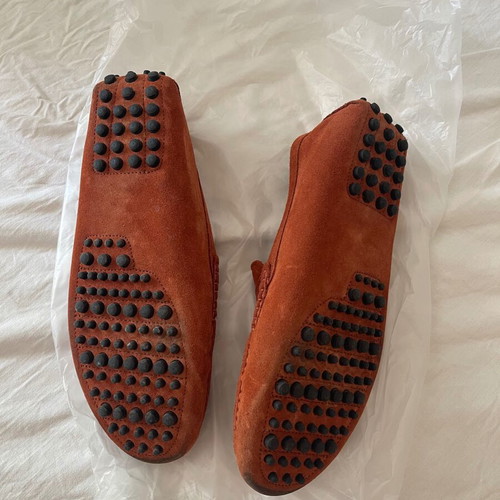 Hugs & Co men's castor moccasins used, UK size 9, orange