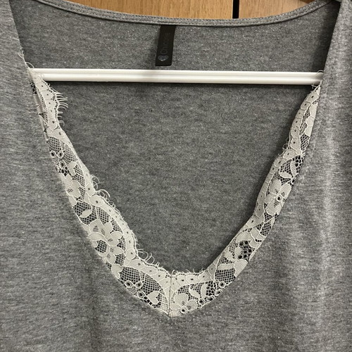 Chicorée Gray Blouse with Lace Size L Like New
