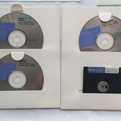Sun Microsystems Solaris 7 Media Operating System P/N 724-3144-01 like new