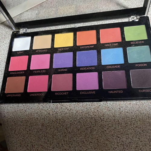 Revolution eyeshadow palette new, unused
