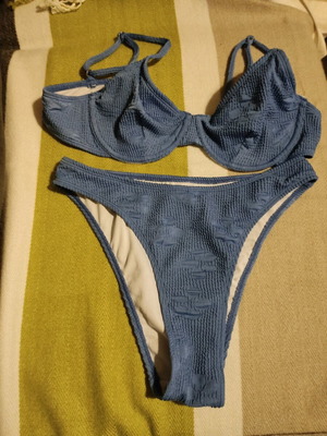 Women's bikini swimsuit like new, size M, blue