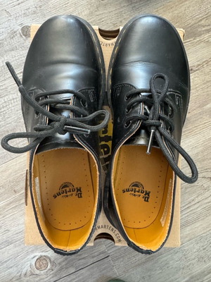 Dr. Martens 1461 smooth leather oxford shoes like new, size 38