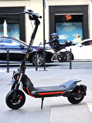 Segway ZT3 Pro електрически скутер като нов