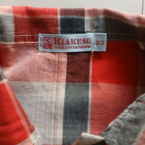 Red shirt like new for ages 3-4, sizes 92-98 cm