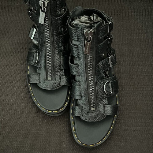 Dr Martens Olson leather sandals women's size 39, black