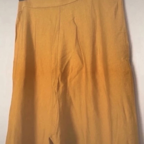 Linen set new yellow with short-sleeve top and high-waisted pants