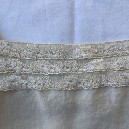 I Blues beige linen top used with lace and drawstring, size M