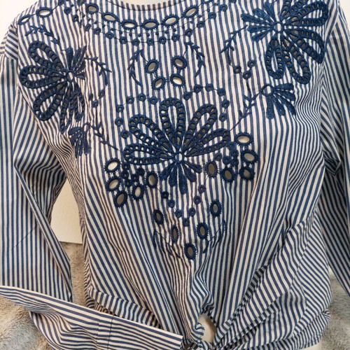 Zara women's striped blouse white blue with embroidery like new XS-Small