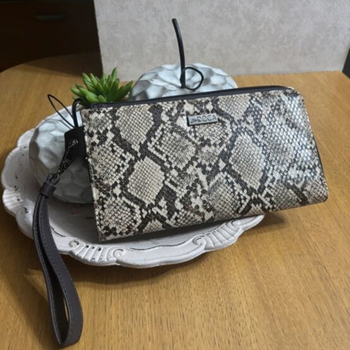 Doca wallet like new with snake skin pattern, beige and brown