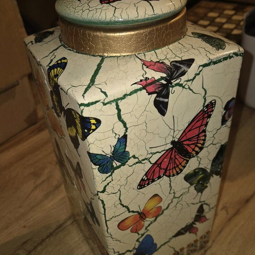 Porcelain container like new