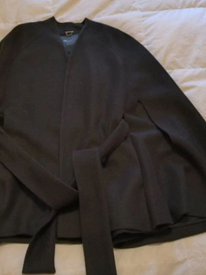 BSB women's black cape size S like new