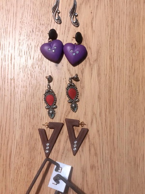 Vintage earrings like new, set for pierced ears