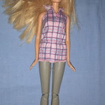 Barbie μεταχειρισμένη με ξανθά μαλλιά και καρό φανελάκι