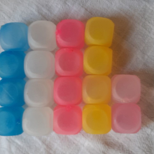Plastic ice cubes new, set of 16, colorful