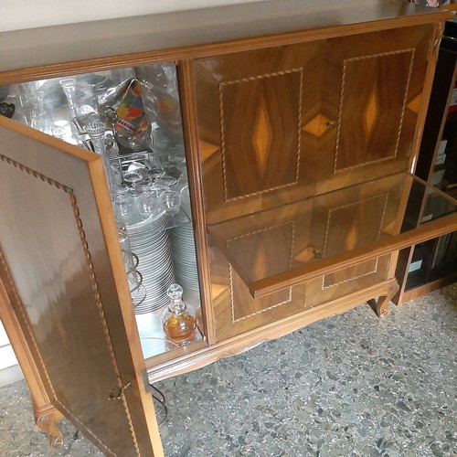 Buffet Baraki with Marquetry like new, 3 cabinets and mirror