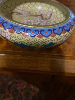 Cloisonné ashtray like new