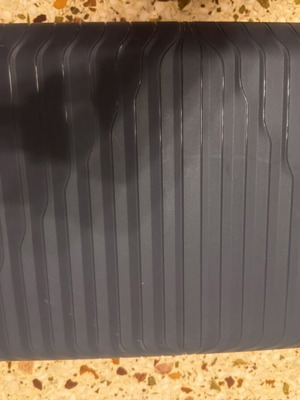 8 kg suitcase